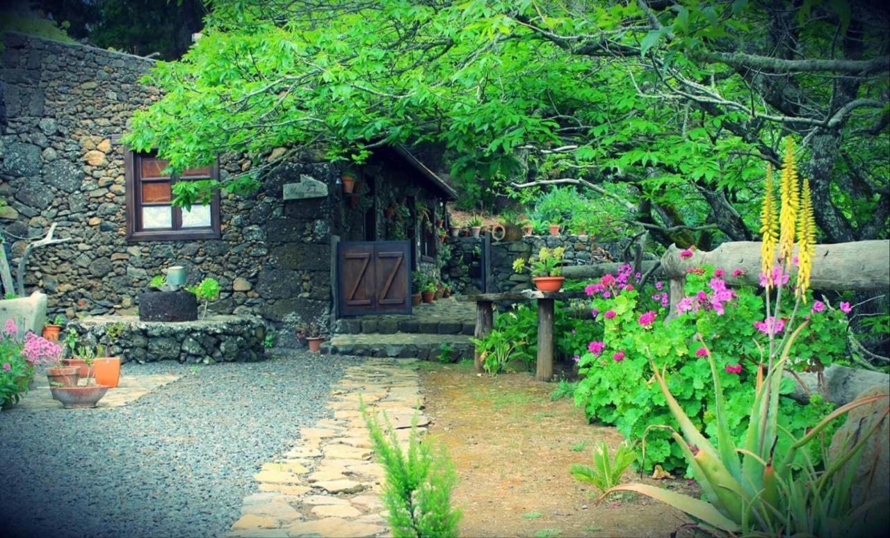 Casa Mary Lola Hostal Tinor Exterior foto